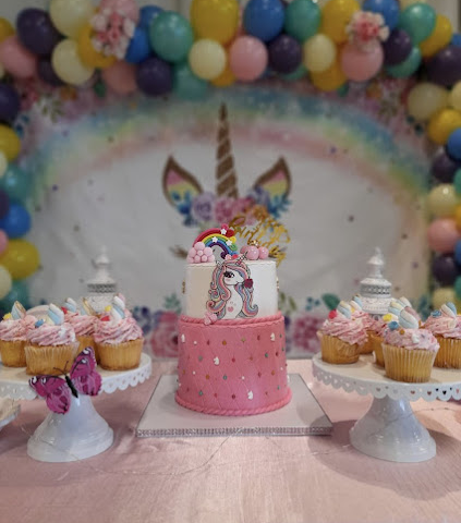 unicorn birthday decor